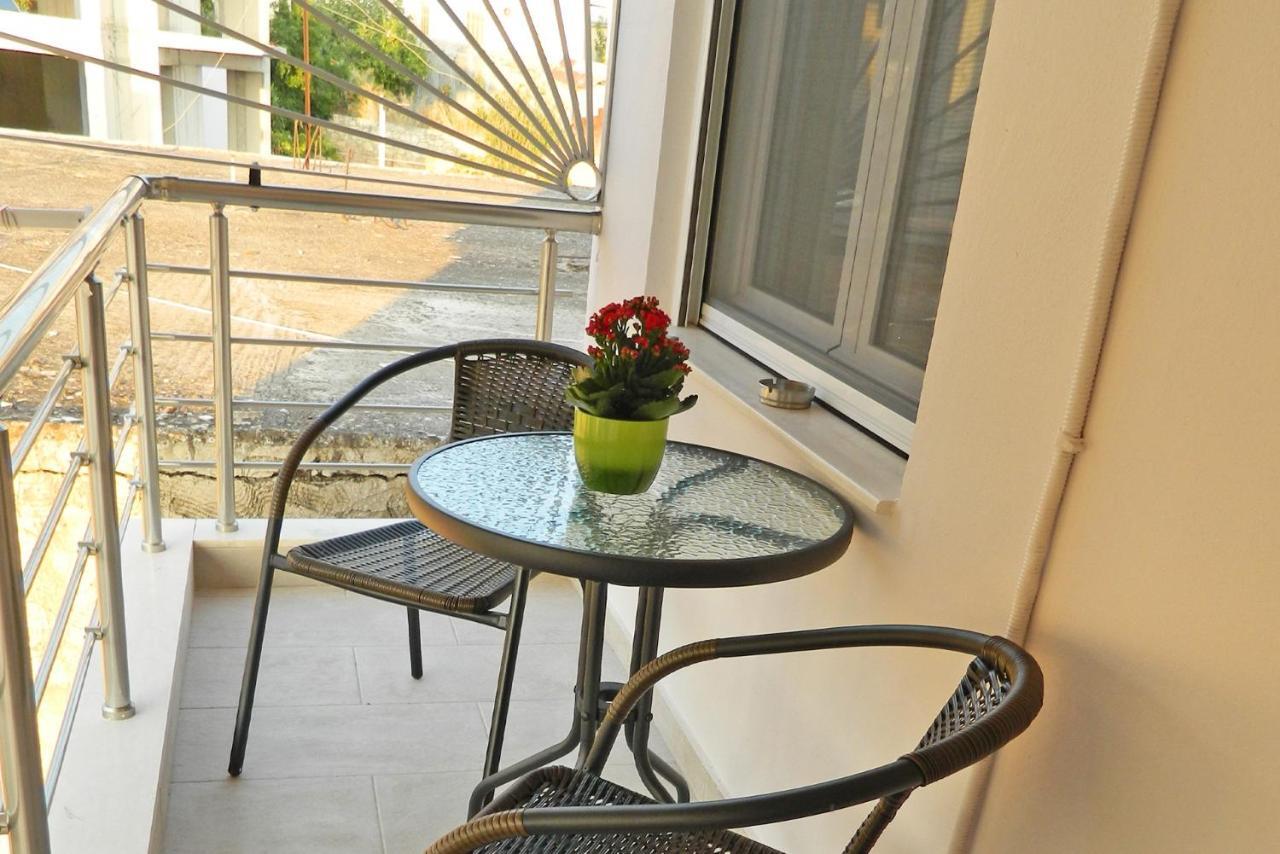 Blue Phaistos Apartments No1 Moírai エクステリア 写真